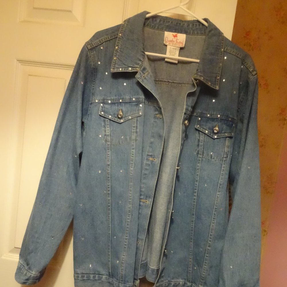 Quacker Factory denim jacket with crystal buttons and insets, sz XL, light denim